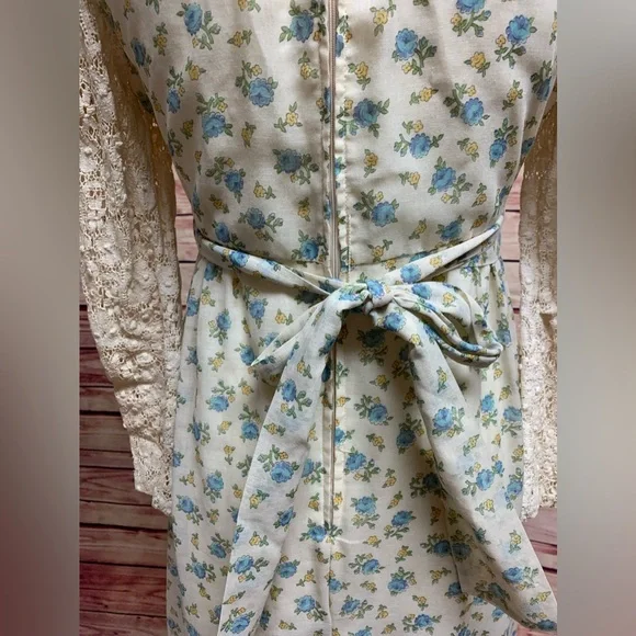 Vintage Floral High Neck Crochet Long Sleeve Prairie Dress